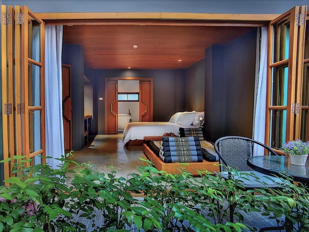 Vali Villa Bangkok Exterior photo